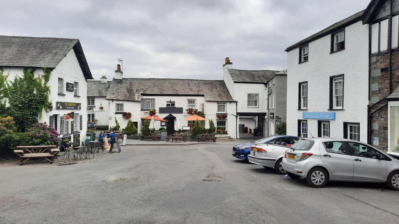 Kings Arms Hotel Hawkshead Exterior foto